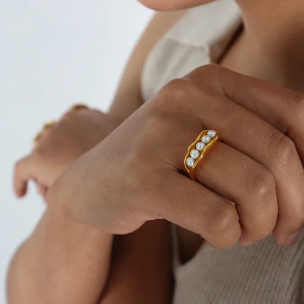Fashion Pod Shaped Ring Baroque Freshwater Pearl Stainless Steel Gilded Ring - Image 4