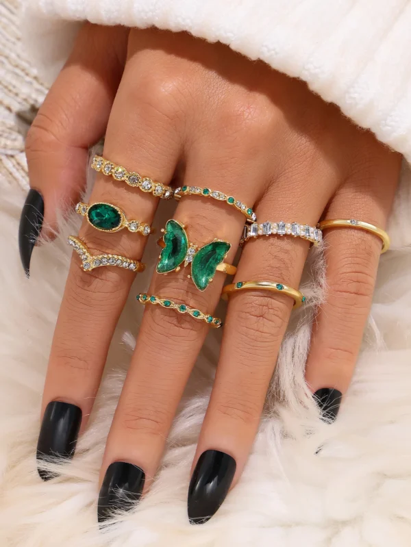 Wholesale New Fashion Green Stone butterfly Snake Gold Ring Set for Women Jewelry Heart Diamond Finger Knuckle Rings Set - Image 3