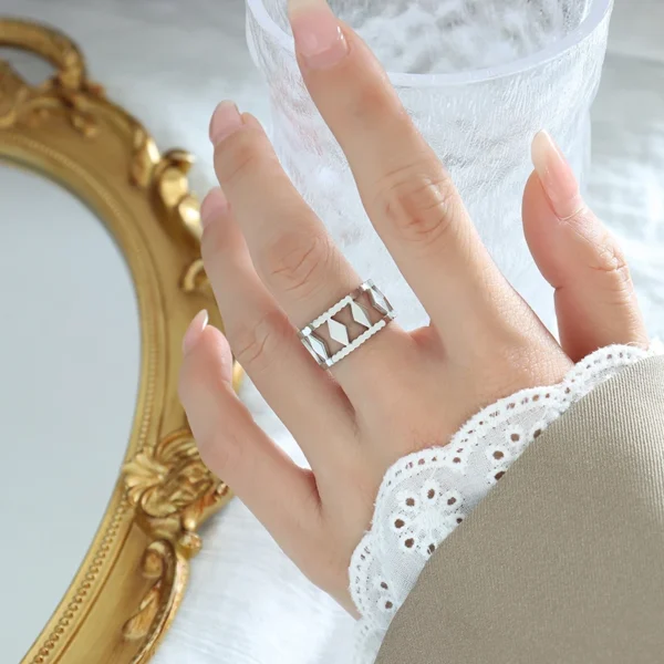 Wholesale Hot Selling Nice High Quality 18K Gold Stainless Steel Rings Adjustable Jewelry Rings for Lady - Image 5