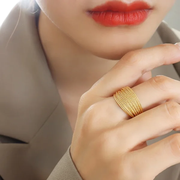 Fashion Layer Line Half Circle Ring Women's Simple Stainless Steel Ring - Image 3