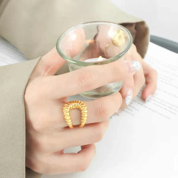 High Quality Cheap Threaded Ring Stainless Steel Gold Plated Irregular Geometric Opening Ring Jewelry - Image 4
