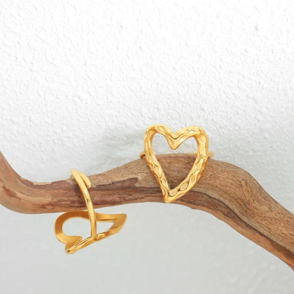 Factory Cheap Price Heart Ring Irregular Embossed 316L Stainless Steel 18K Gold Ring - Image 5