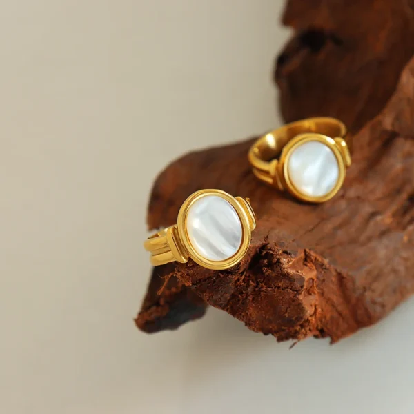 Vintage Luxury Round Ring White Seashell Ring Stainless Steel Jewelry - Image 2